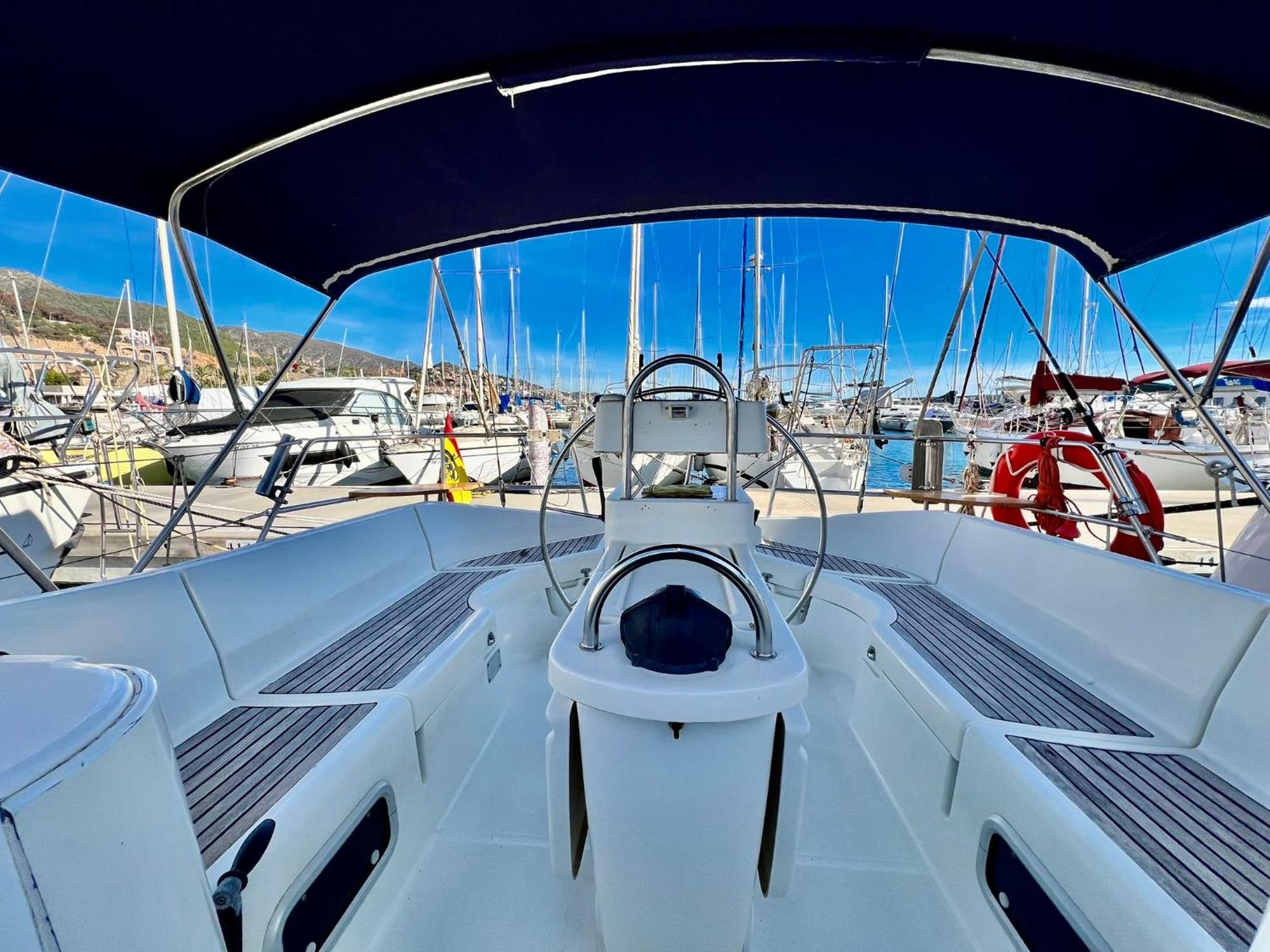 Magnific Sailboat Next To The Beach Bcn Badalona Exterior foto